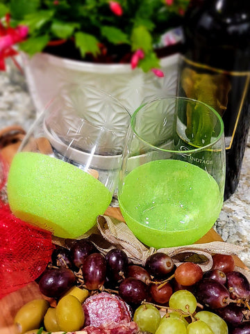 Lime Green - 21 Oz. Handmade Glitter Dipped Wine Glass (single)